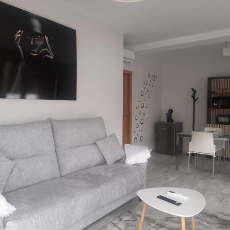 Alojamiento Seda Alcalá de Guadaira Buitenkant foto